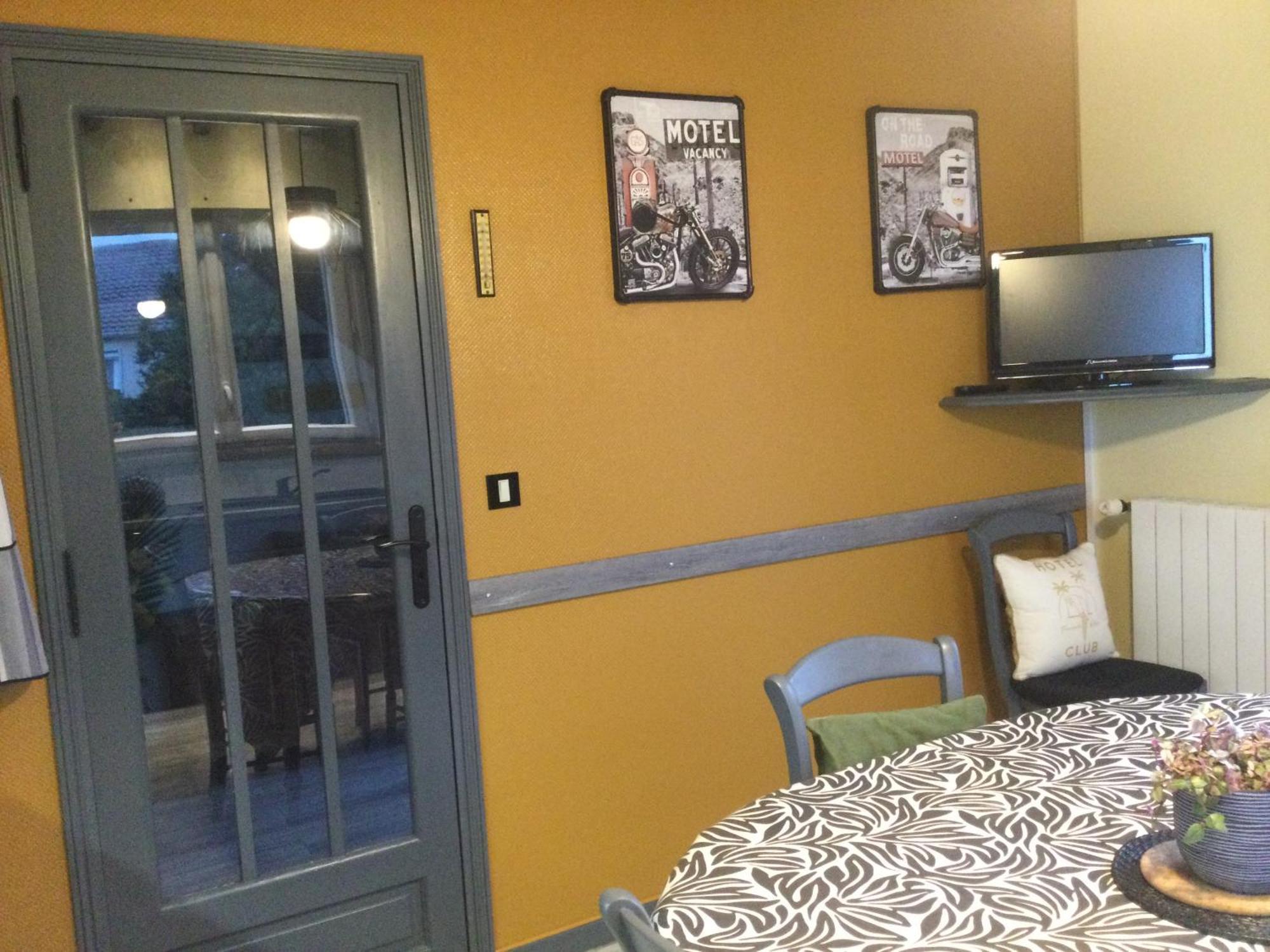 Coup De Coeur Assure ! Calm Comme A La Maison ! Maison Spacieuse Avec Grande Terrasse Pour 2 A 5 Personnes Proximite Granville Et Mer Avec Wifi Et Parking Gratuits Экстерьер фото